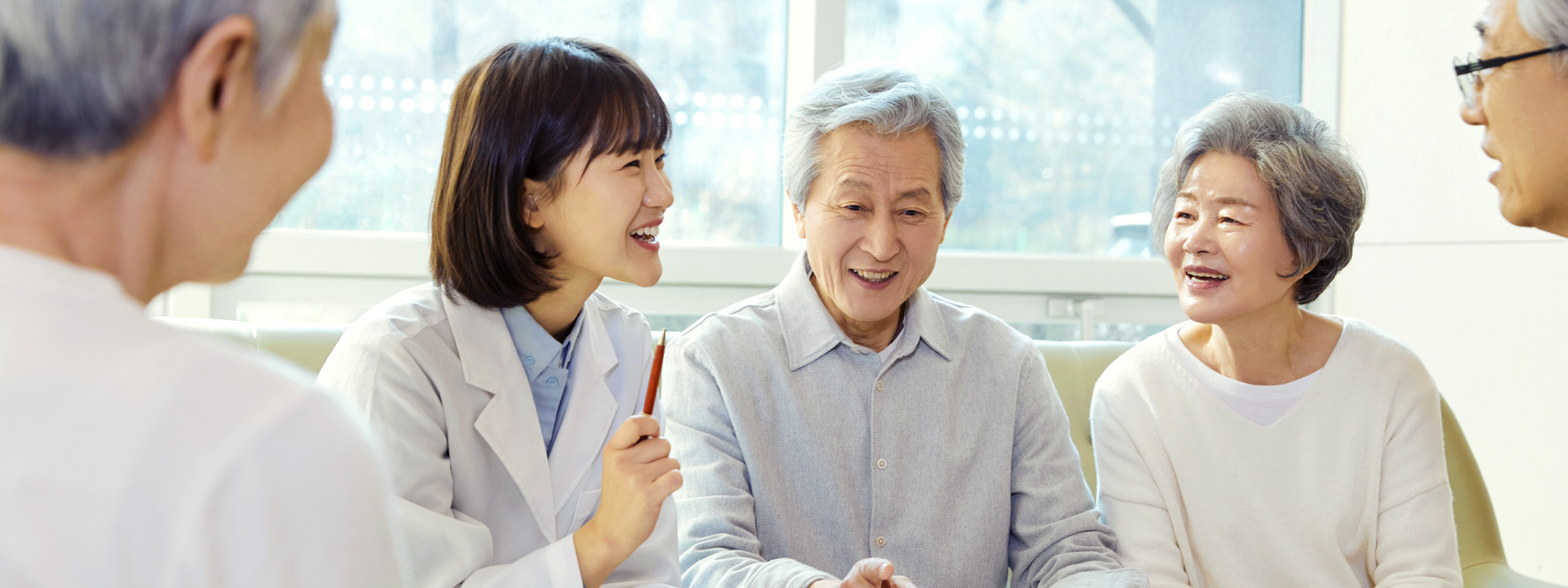 편안하고 행복한 동행 |자연속의 힐링공간, 행복이 가득한 노후, 산과 어울어져 맑은 공기와 탁 트인전망, 자연 친화적인 최고의 환경